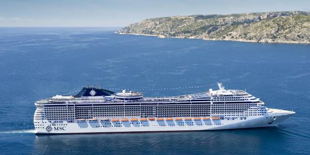 Mediterrán tengeri hajóút Debrecenből MSC Divina