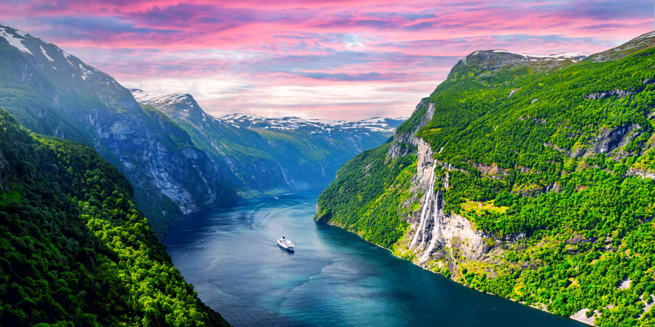 A Geiranger-fjord - a fjordok  celebje - OTP Travel utazási Iroda