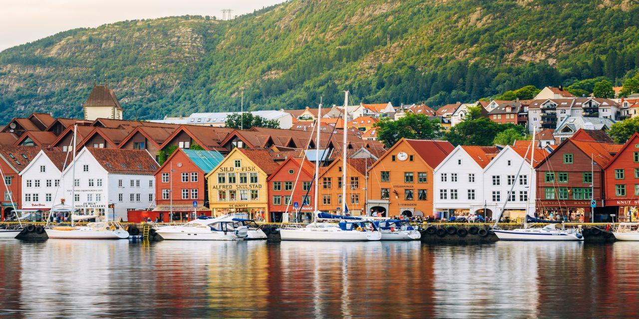 Norvég fjordok tengeri hajóút